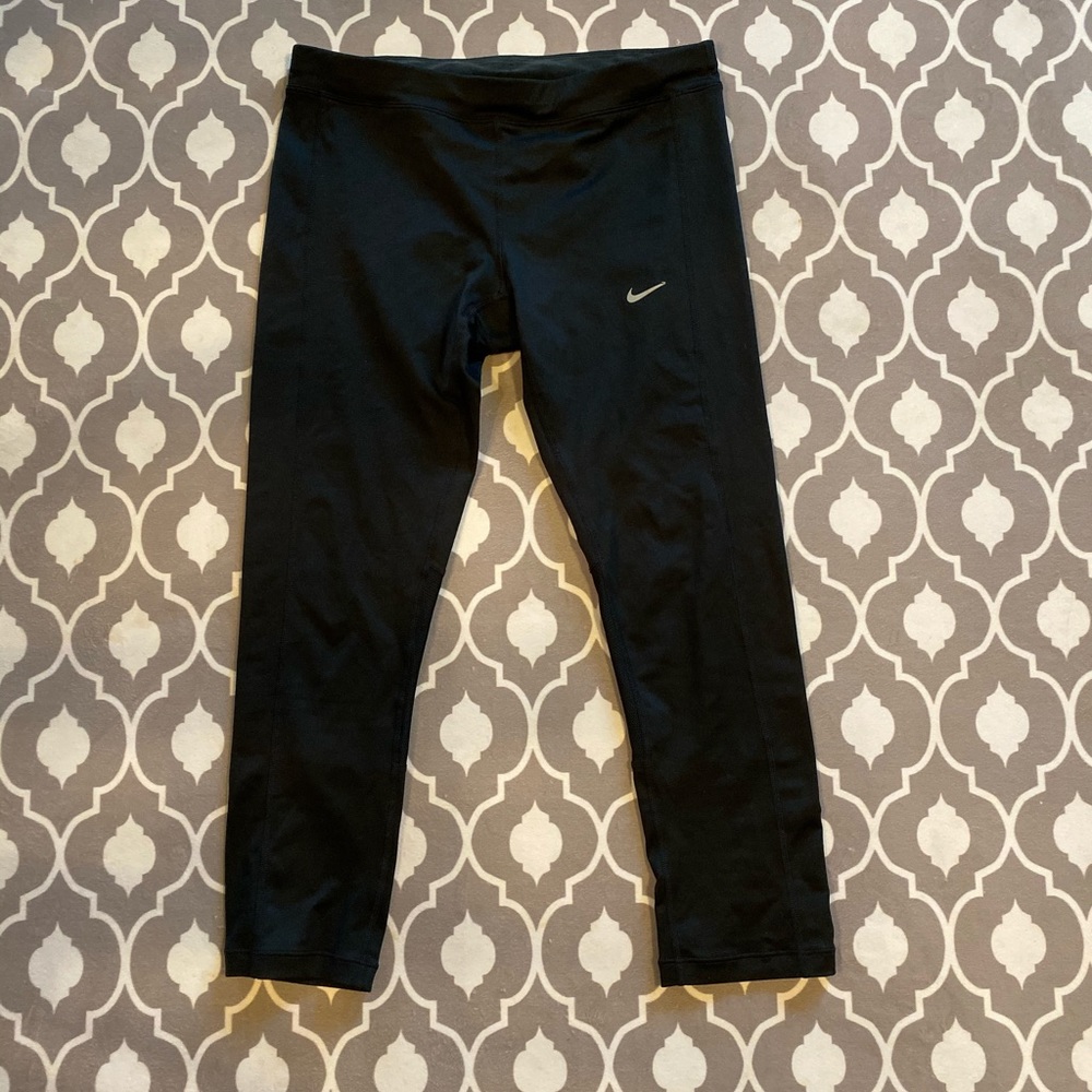 Nike Dri Fit Mid Calf Leggings M